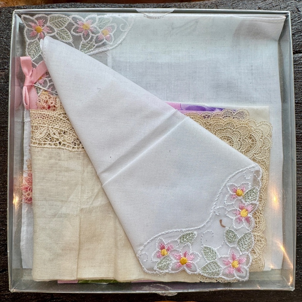 NWT old stock Vintage 2 Hankies